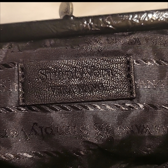 🛍️🍁Like New Vera Wang Wristlet - Picture 2 of 4